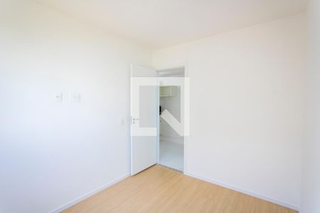 Quarto 1 de apartamento para alugar com 2 quartos, 37m² em Parque São Vicente, Mauá