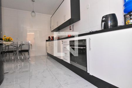 Casa para alugar com 120m², 3 quartos e 2 vagasCozinha