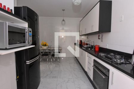 Casa para alugar com 120m², 3 quartos e 2 vagasCozinha