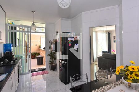 Casa para alugar com 120m², 3 quartos e 2 vagasCozinha