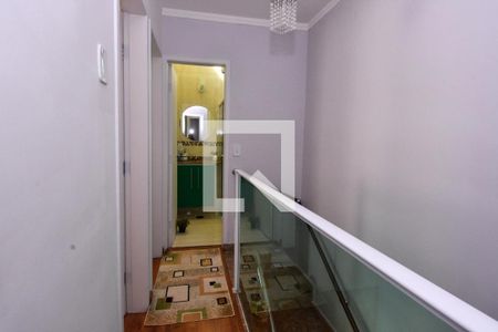 Casa para alugar com 120m², 3 quartos e 2 vagasCorredor