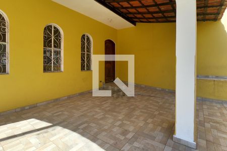 Casa à venda com 120m², 4 quartos e 1 vagaGaragem