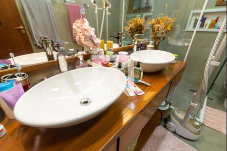 Apartamento à venda com 138m², 3 quartos e sem vagaBanheiro 1
