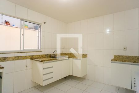 Casa de condomínio para alugar com 210m², 3 quartos e 1 vaga Casa de condomínio para alugar com 210m², 3 quartos e 1 vagaCozinha