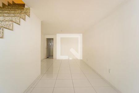 Sala de casa de condomínio para alugar com 3 quartos, 210m² em Recreio dos Bandeirantes, Rio de Janeiro