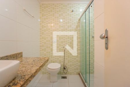 Casa de condomínio para alugar com 210m², 3 quartos e 1 vaga Casa de condomínio para alugar com 210m², 3 quartos e 1 vagaBanheiro da Suíte 1