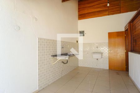Casa de condomínio para alugar com 210m², 3 quartos e 1 vaga Casa de condomínio para alugar com 210m², 3 quartos e 1 vagaCobertura/Área de Serviço