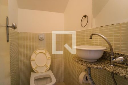 Lavabo de casa de condomínio para alugar com 3 quartos, 210m² em Recreio dos Bandeirantes, Rio de Janeiro