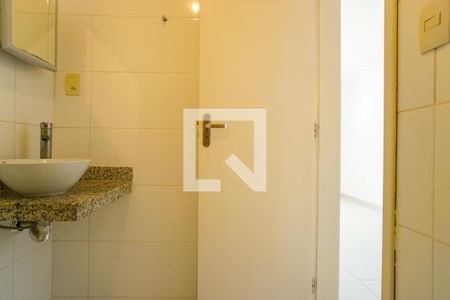 Casa de condomínio para alugar com 210m², 3 quartos e 1 vaga Casa de condomínio para alugar com 210m², 3 quartos e 1 vagaBanheiro da Suíte 2