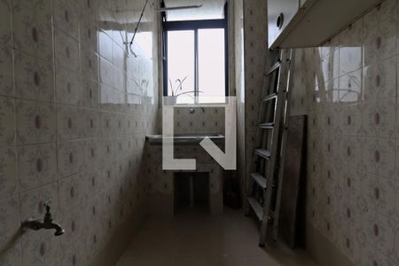 Banheiro  de apartamento para alugar com 1 quarto, 40m² em Água Branca, São Paulo