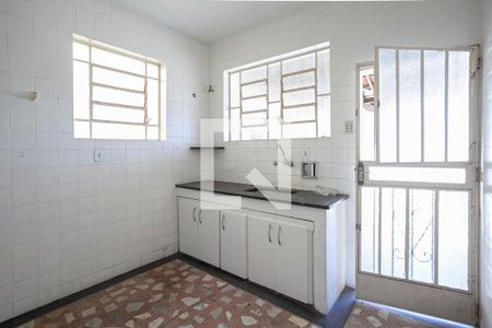 Casa à venda com 210m², 3 quartos e 3 vagasCozinha