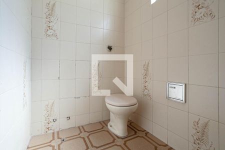 Casa à venda com 210m², 3 quartos e 3 vagasBanheiro social