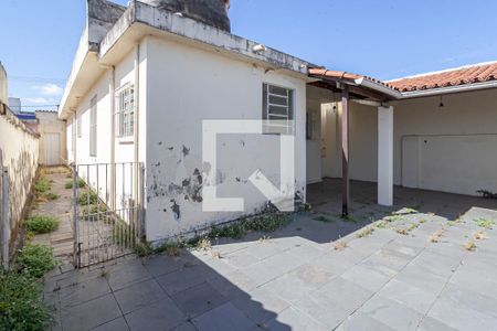 Casa à venda com 210m², 3 quartos e 3 vagasQuintal