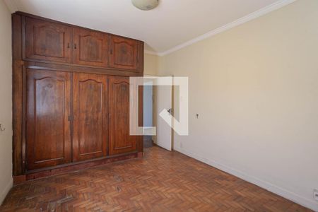 Casa à venda com 210m², 3 quartos e 3 vagasSuíte