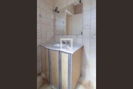 Casa à venda com 210m², 3 quartos e 3 vagasBanheiro da suíte