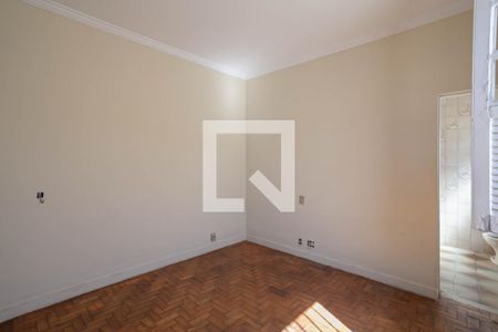 Casa à venda com 210m², 3 quartos e 3 vagasSuíte