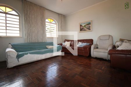 Sala de casa à venda com 3 quartos, 151m² em Parque São Quirino, Campinas