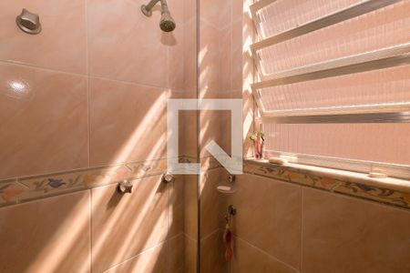 Casa à venda com 129m², 3 quartos e 2 vagas Casa à venda com 129m², 3 quartos e 2 vagasBanheiro Corredor