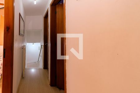 Casa à venda com 129m², 3 quartos e 2 vagas Casa à venda com 129m², 3 quartos e 2 vagasCorredor