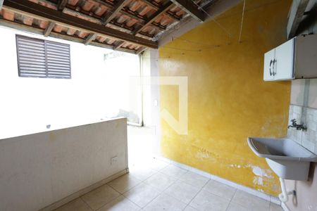 Casa para alugar com 70m², 1 quarto e 1 vagaÁrea de Serviço