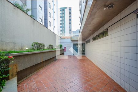 Apartamento para alugar com 75m², 2 quartos e 2 vagas