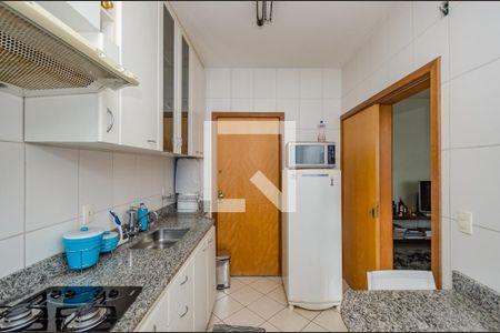 Apartamento para alugar com 75m², 2 quartos e 2 vagas Apartamento para alugar com 75m², 2 quartos e 2 vagasCozinha