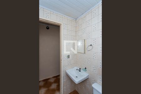 Banheiro de casa para alugar com 1 quarto, 40m² em Jardim Peri, São Paulo