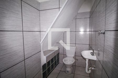 Banheiro de casa para alugar com 1 quarto, 31m² em Jardim Itapolis, São Paulo