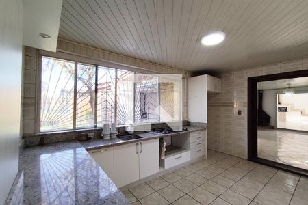 Casa à venda com 236m², 3 quartos e 2 vagas Casa à venda com 236m², 3 quartos e 2 vagasCozinha