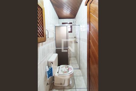 Casa à venda com 236m², 3 quartos e 2 vagas Casa à venda com 236m², 3 quartos e 2 vagasBanheiro 2