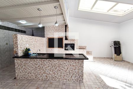 Casa à venda com 236m², 3 quartos e 2 vagas Casa à venda com 236m², 3 quartos e 2 vagasEspaço Gourmet