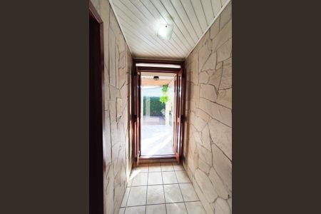 Casa à venda com 236m², 3 quartos e 2 vagas Casa à venda com 236m², 3 quartos e 2 vagasCorredor