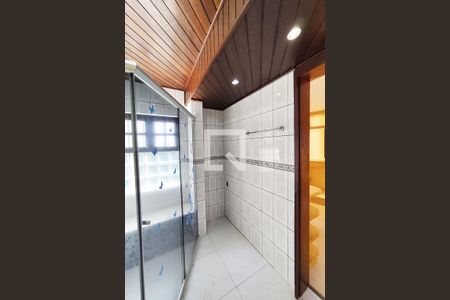 Casa à venda com 236m², 3 quartos e 2 vagas Casa à venda com 236m², 3 quartos e 2 vagasBanheiro da Suíte