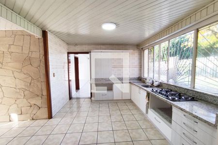 Casa à venda com 236m², 3 quartos e 2 vagas Casa à venda com 236m², 3 quartos e 2 vagasCozinha