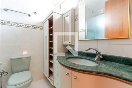 Apartamento à venda com 74m², 2 quartos e 1 vagaBanheiro da Suíte 1