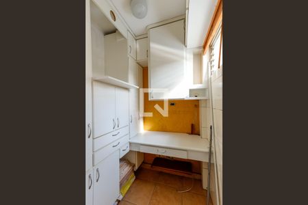 Apartamento à venda com 74m², 2 quartos e 1 vagaÁrea de Serviço