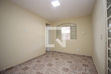Sala de casa para alugar com 4 quartos, 135m² em Ceilândia Sul (ceilândia), Brasília