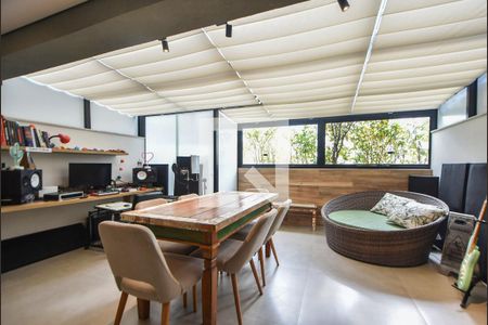 Apartamento para alugar com 58m², 1 quarto e 1 vagaVaranda 