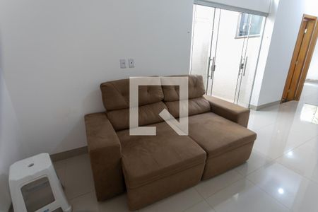 Sala de casa para alugar com 2 quartos, 125m² em Jardim Vila Boa, Goiânia
