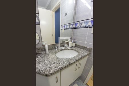 Casa à venda com 200m², 3 quartos e 5 vagasBanheiro da Suíte 1