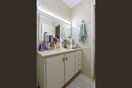 Casa à venda com 200m², 3 quartos e 5 vagasBanheiro da Suíte 3