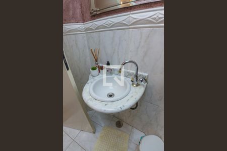 Casa à venda com 200m², 3 quartos e 5 vagasLavabo