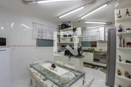 Casa à venda com 200m², 3 quartos e 5 vagasCopa