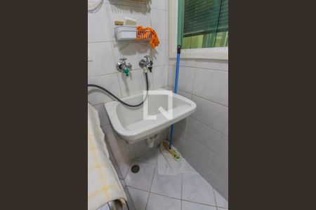 Casa à venda com 200m², 3 quartos e 5 vagasLavanderia