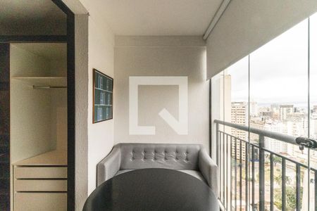 Varanda - Sofá de kitnet/studio para alugar com 1 quarto, 24m² em Consolação, São Paulo