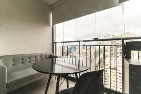 Varanda de kitnet/studio à venda com 1 quarto, 24m² em Consolação, São Paulo
