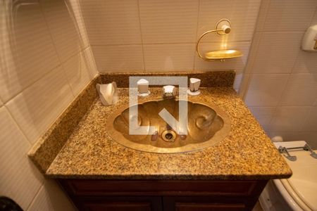 Apartamento à venda com 140m², 3 quartos e 1 vagaBanheiro 2