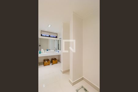 Apartamento à venda com 96m², 1 quarto e 1 vagaBanheiro da Suite