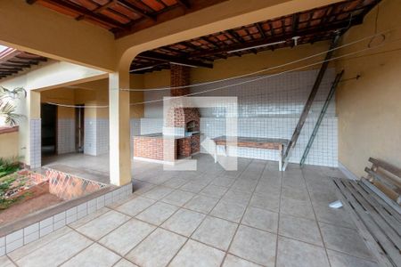 Casa para alugar com 300m², 5 quartos e 4 vagas Casa para alugar com 300m², 5 quartos e 4 vagasÁrea Gourmet