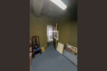 Casa para alugar com 300m², 5 quartos e 4 vagas Casa para alugar com 300m², 5 quartos e 4 vagasQuarto de Serviço